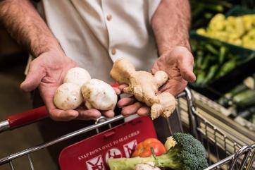 Британцам посоветовали покупать недорогие продукты